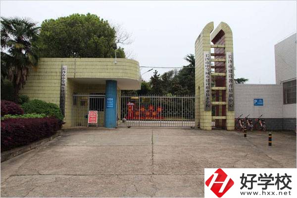 長沙市中等城鄉(xiāng)建設職業(yè)技術學校的就業(yè)率怎么樣？