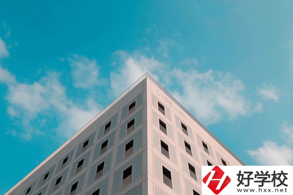 汨羅市楚怡職業(yè)中專學(xué)校有什么專業(yè)?