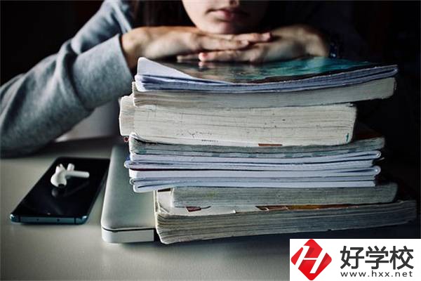 湖南初中畢業(yè)選3+2還是3+3？有五年制大專推薦嗎？