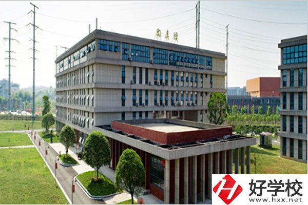 株洲市工業(yè)中等專業(yè)學(xué)校是公辦學(xué)校嗎？就業(yè)情況如何？